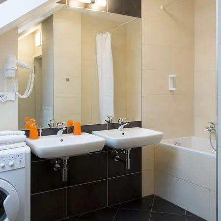 Aparthotel Limes 4*