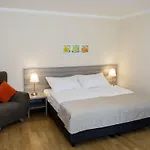 لايمز شقة فندقية 4*